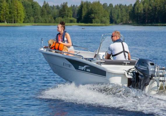 Suvi 4250 Salomarine